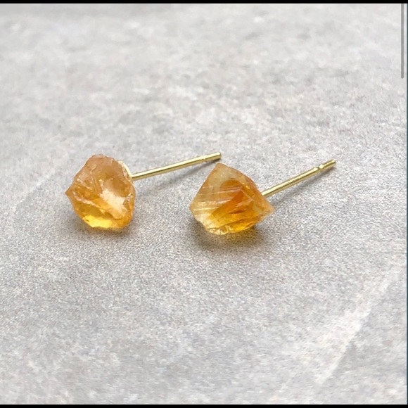 🆕 New Raw Citrine Crystal Stud Gemstone Earrings - Picture 3 of 9